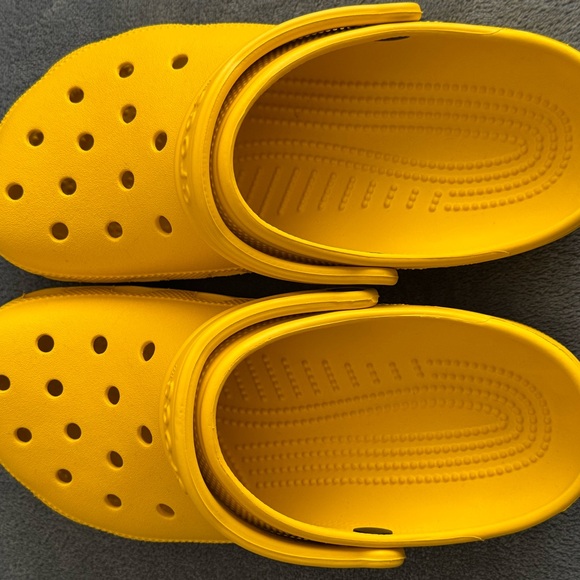 Crocs - Picture 2 of 4